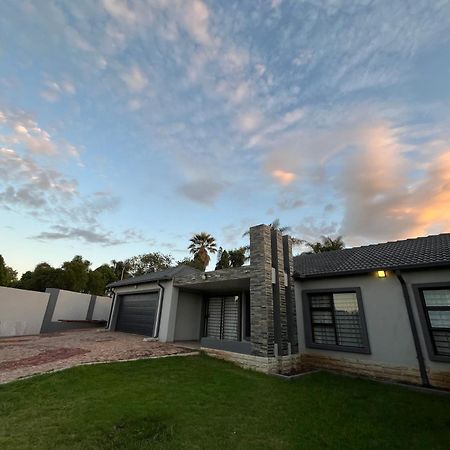 The Benjamin Accomodation 伊登维尔 外观 照片